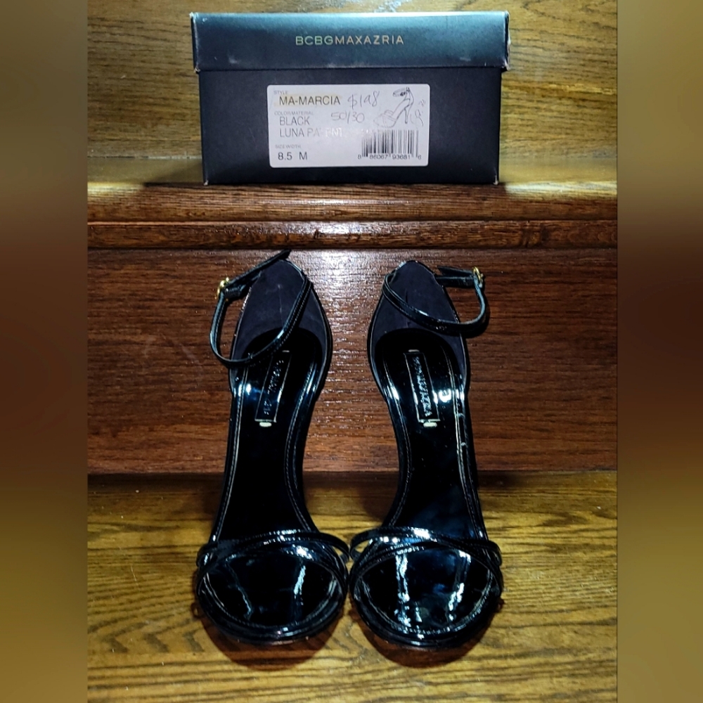 Little strappy black  BCBG Max Azaria shoe 8.5